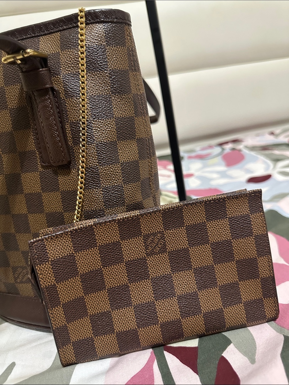 Louis Vuitton Damier Ebene Marais Bucket Bag with Pouch - Picture 10 of 16